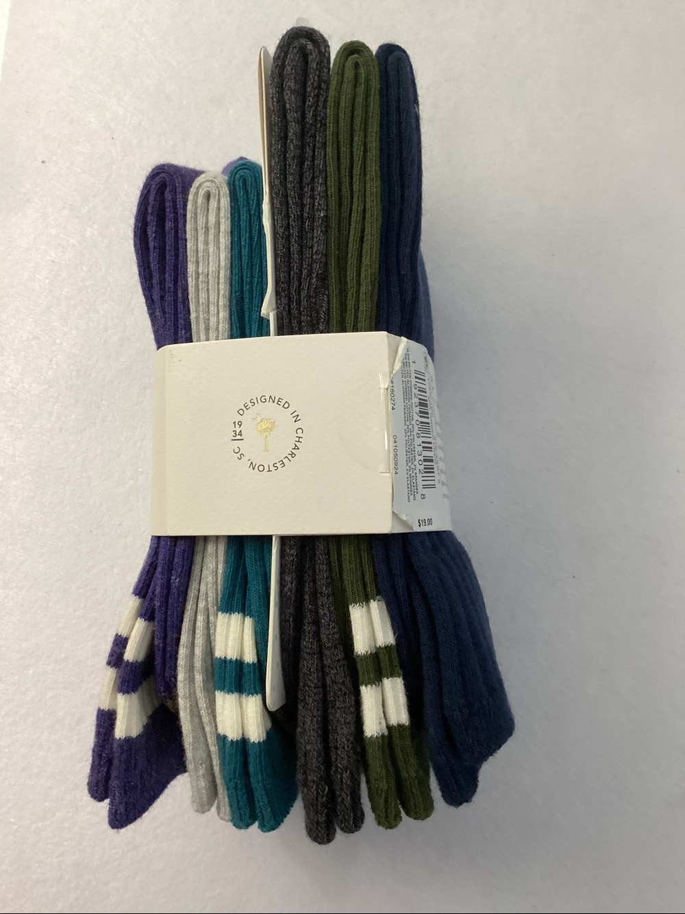 Gold Toe Designer Collection Ribbed Crew Socks - 6 Pairs - Picture 5 of 6